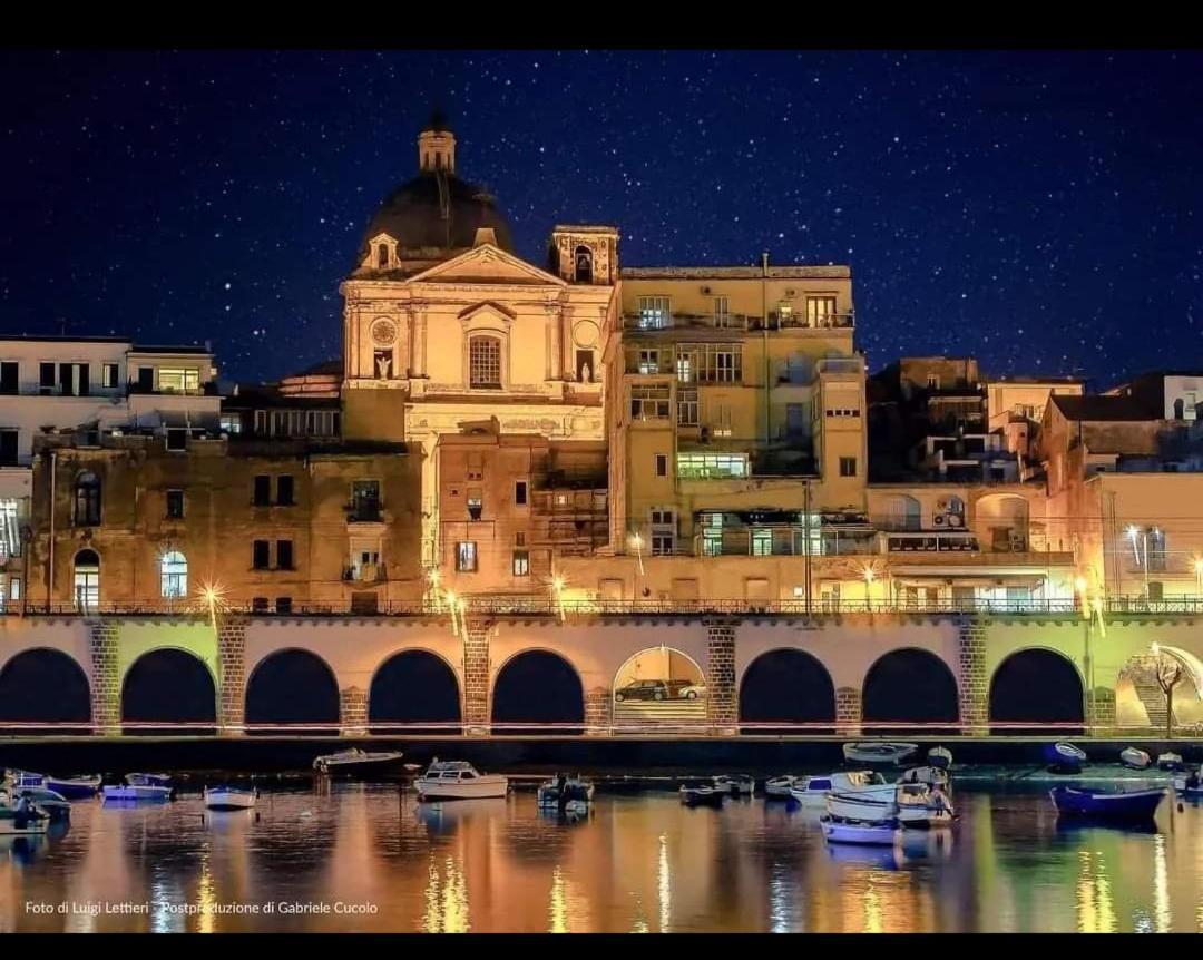 Sostaoplontina Casa Vacanza Торре-Аннунциата Экстерьер фото